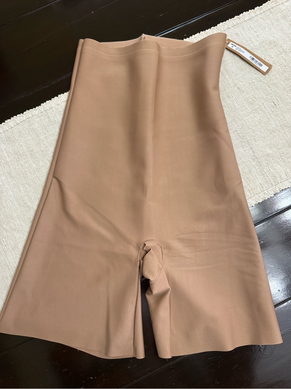 SKIMS Body Core Sculpt High-Waisted Mid-Thigh Shorts - Size XL